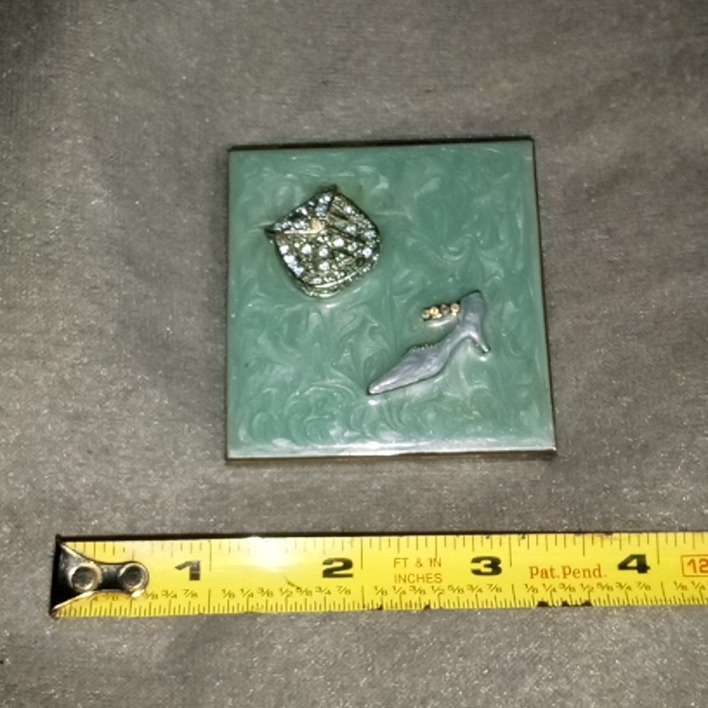 Compact makeup mirror - Picture 5 of 6